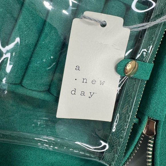 Emerald Velvet Oval Jewelry Case Ring Holder Mirror Pouch NWT - Picture 5 of 7